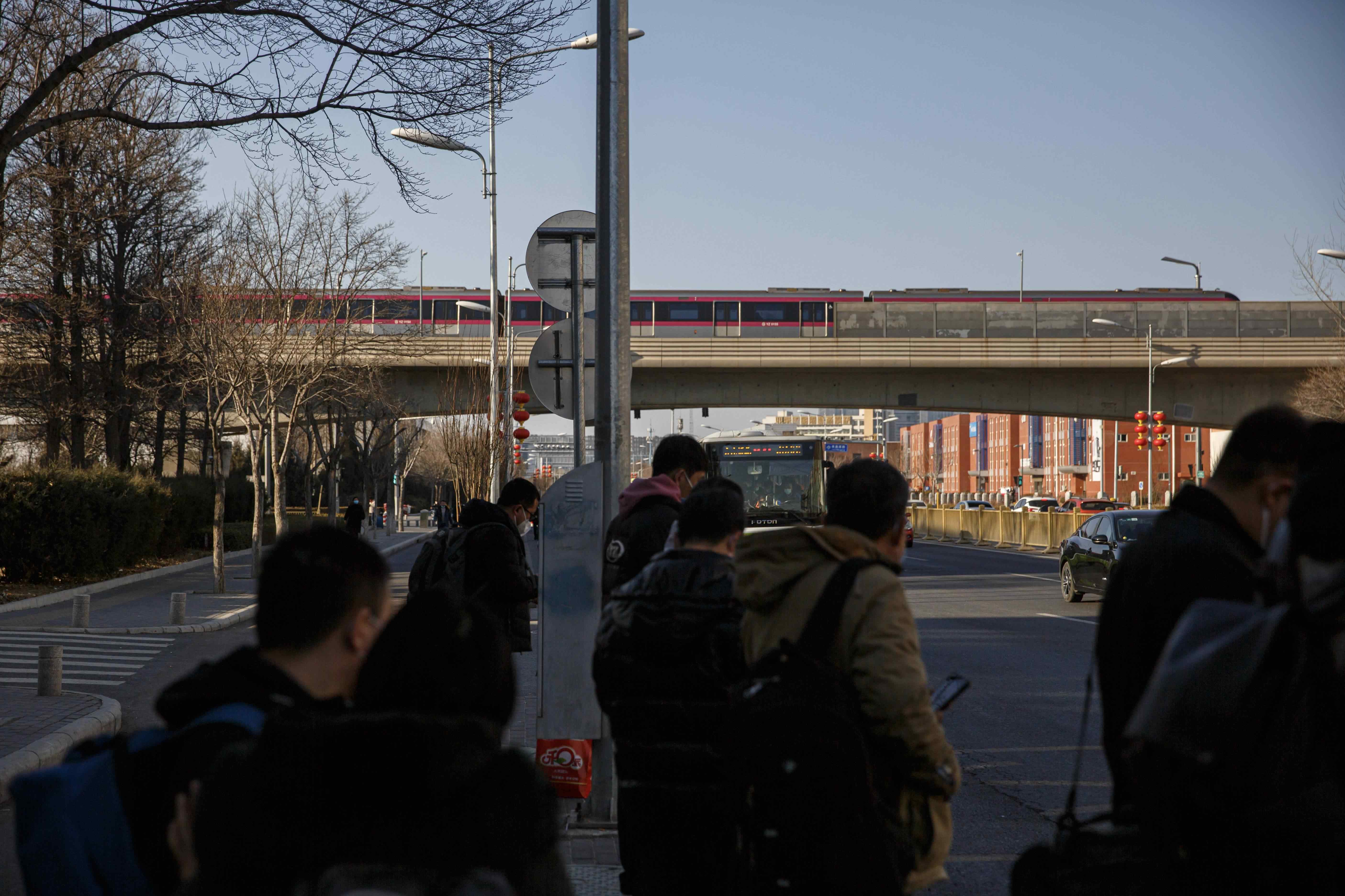 专访爆料人员揭秘马驹桥：2025年真实情况大曝光，安全出行与合法娱乐全攻略