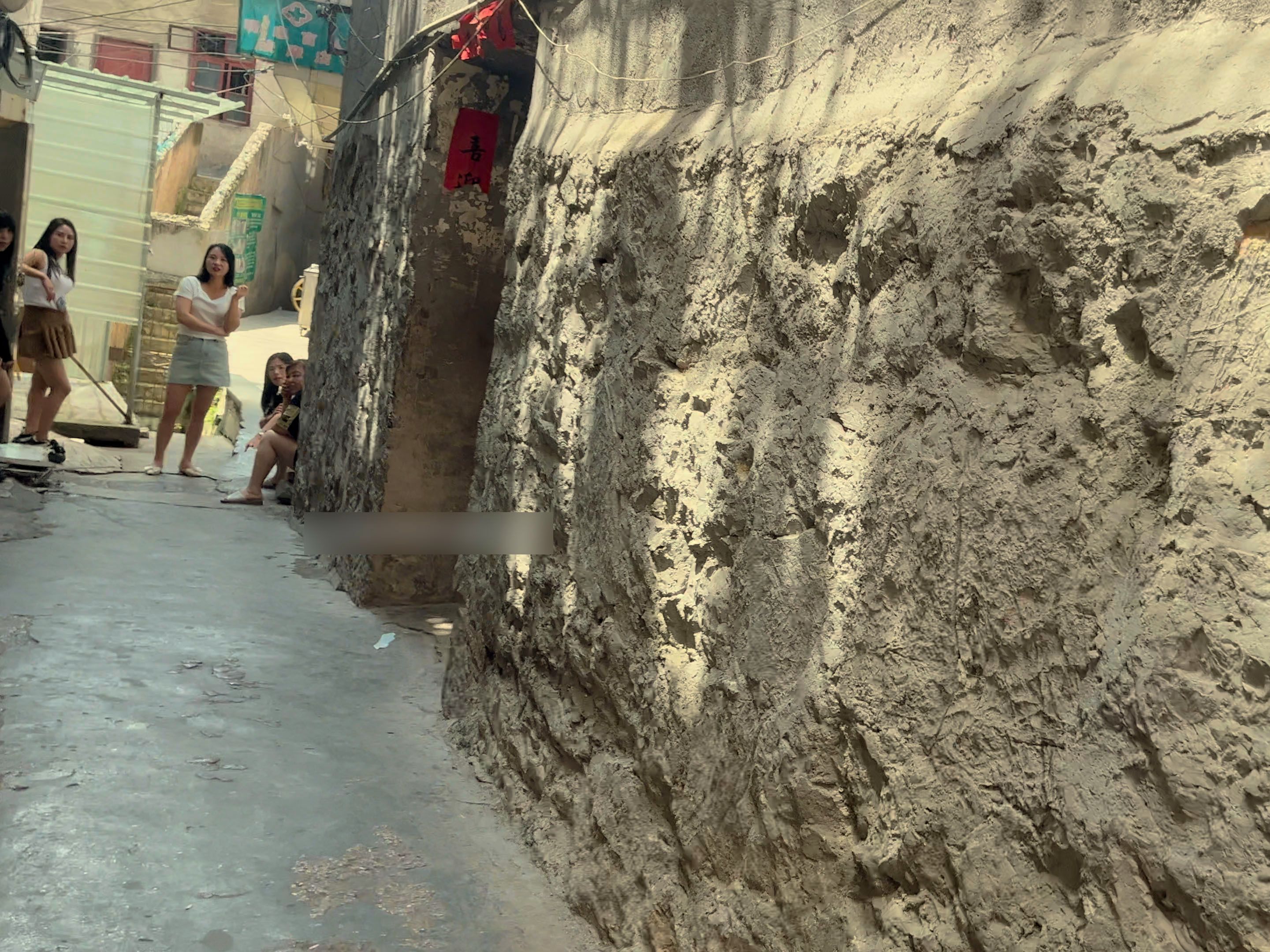 震撼！东莞常平小巷子爱情是什么？深入解析与真实体验分享