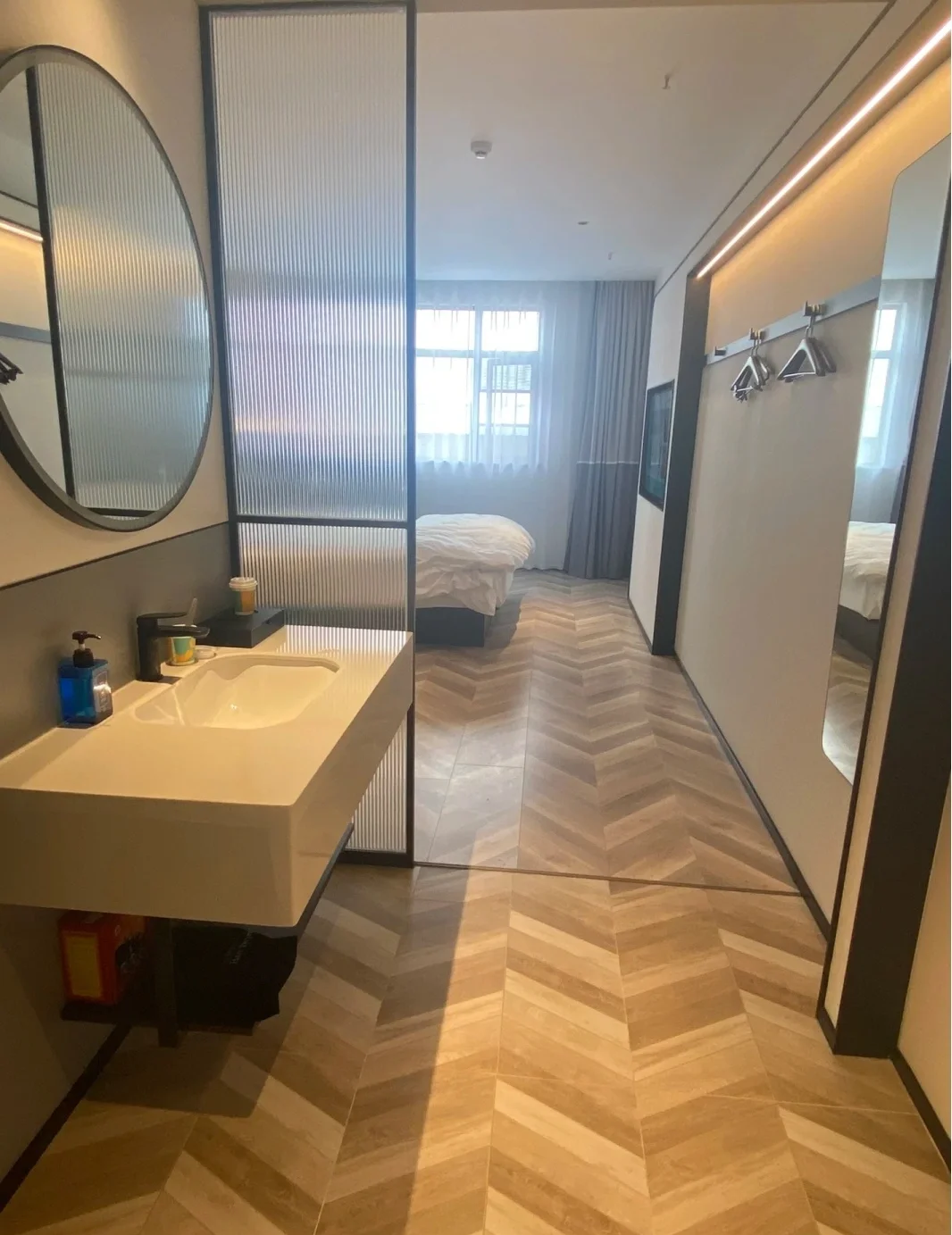 500元过夜联系电话解析，夜间住宿服务的性价比对比详解