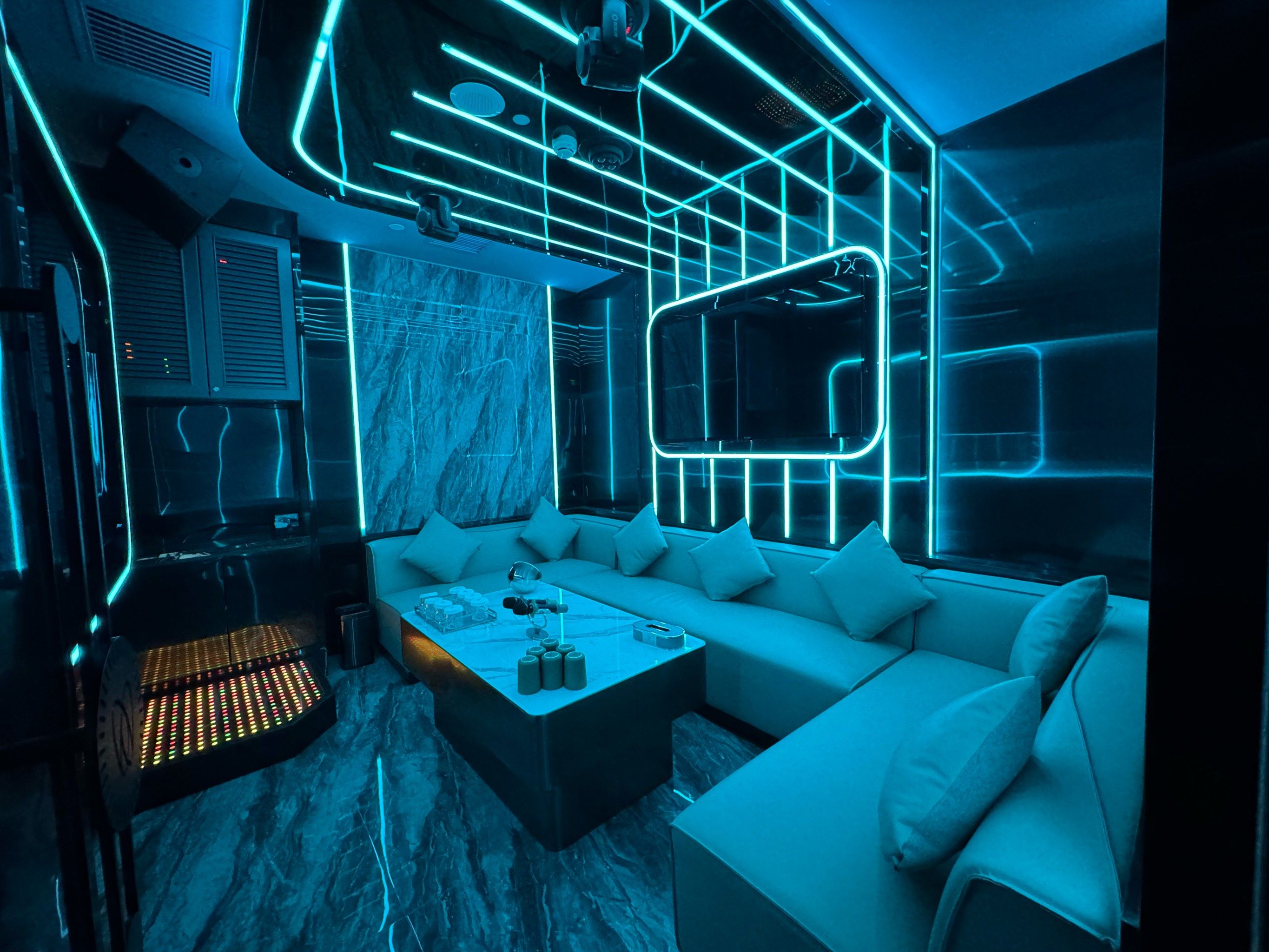 合肥500元能找妹子玩，KTV陪唱到底多少钱