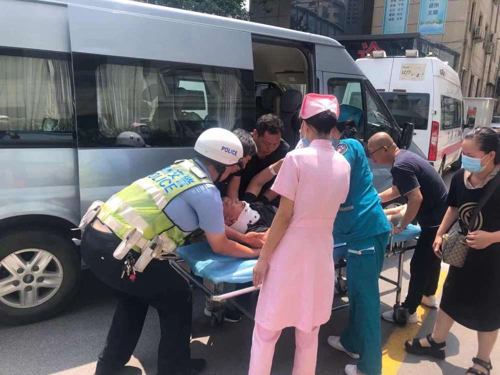 异地紧急求助难题如何解决 全球空降APP助你轻松搞定跨境服务难题