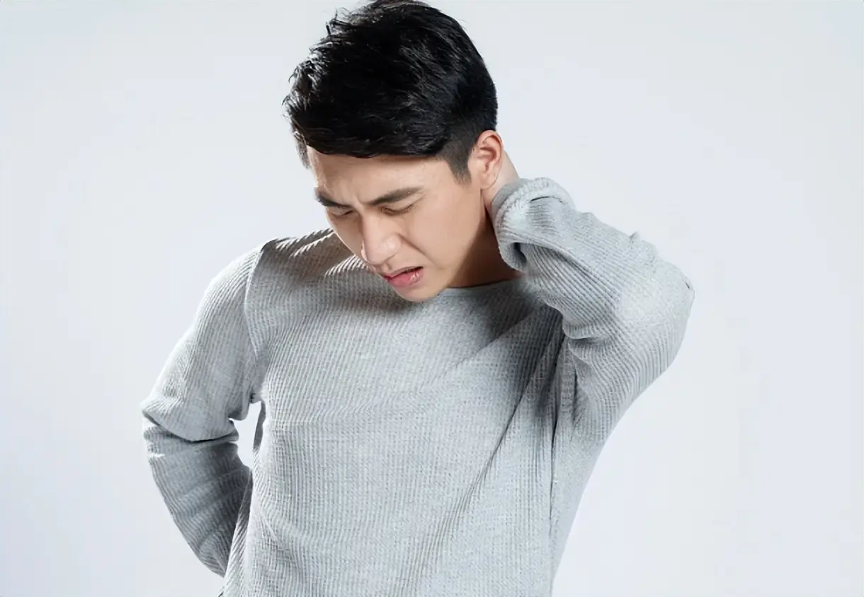 QQ越线下套路揭秘,社交陷阱背后的心理学博弈