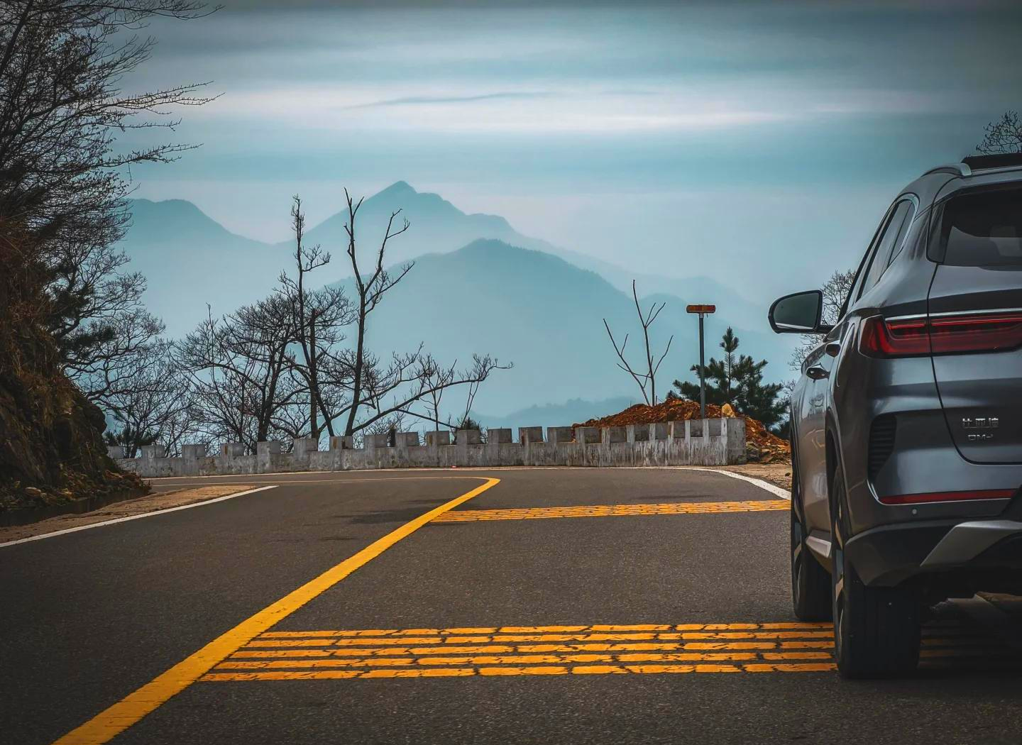 乌鲁木齐服务微信怎么找？3个避坑技巧省50%时间