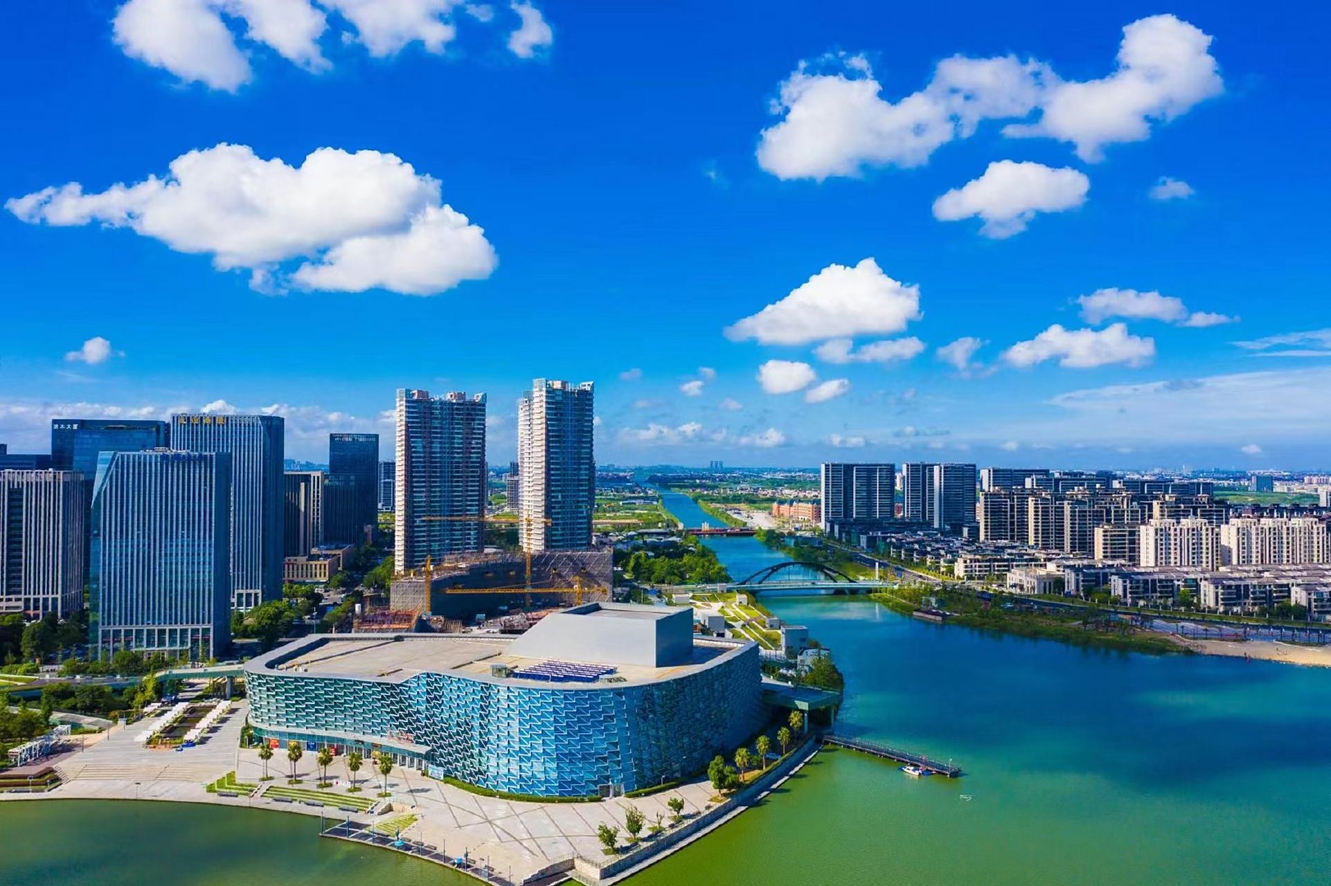 慈溪精彩小巷子大揭秘：探索丰富乐趣与独家避坑攻略