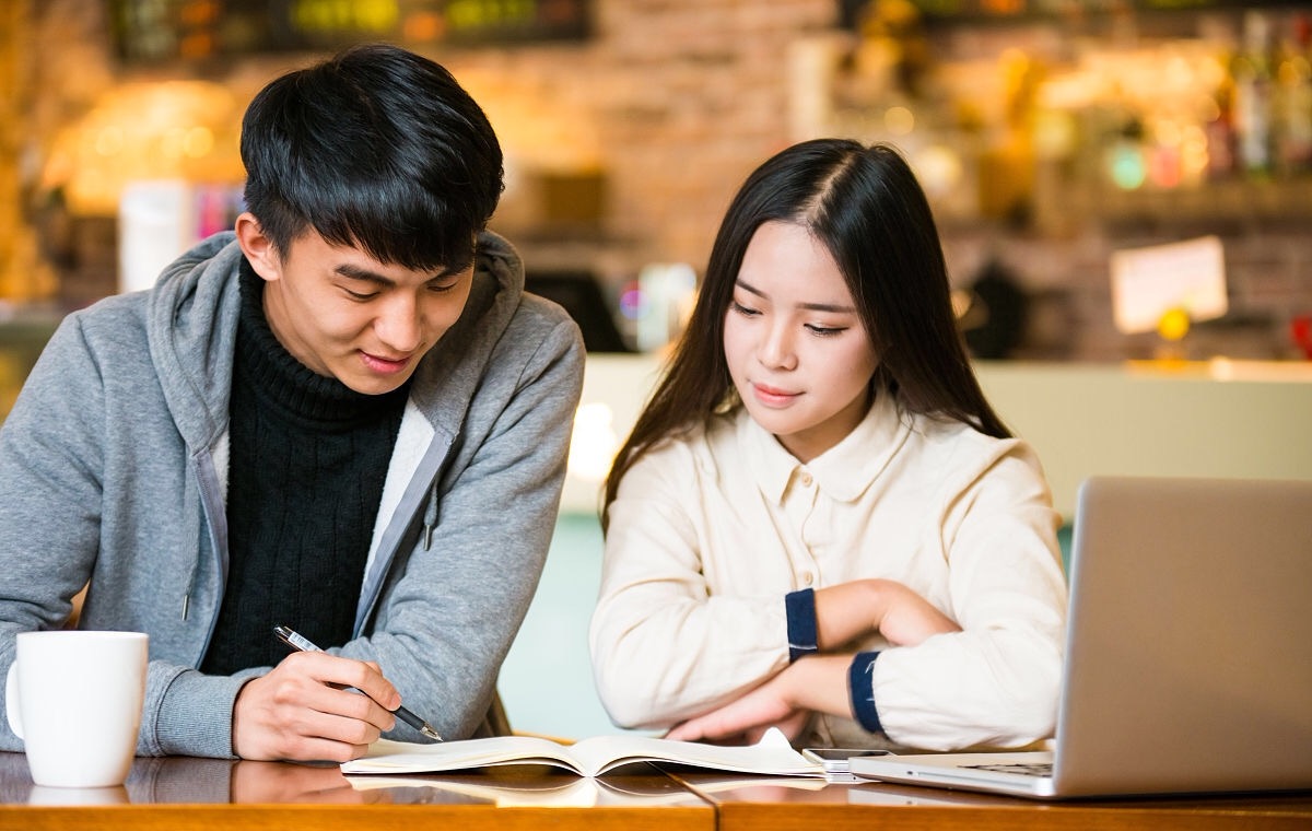 如何高效获取美女联系方式？揭秘3大社交破冰秘籍