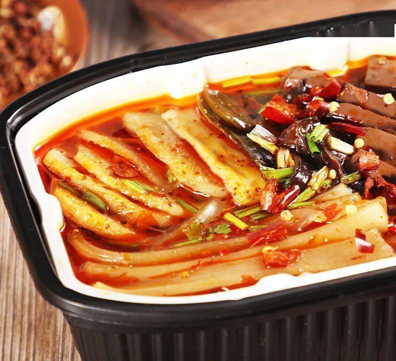 年轻人为什么沉迷QQ快餐群？这份8000字脱水报告深度解析