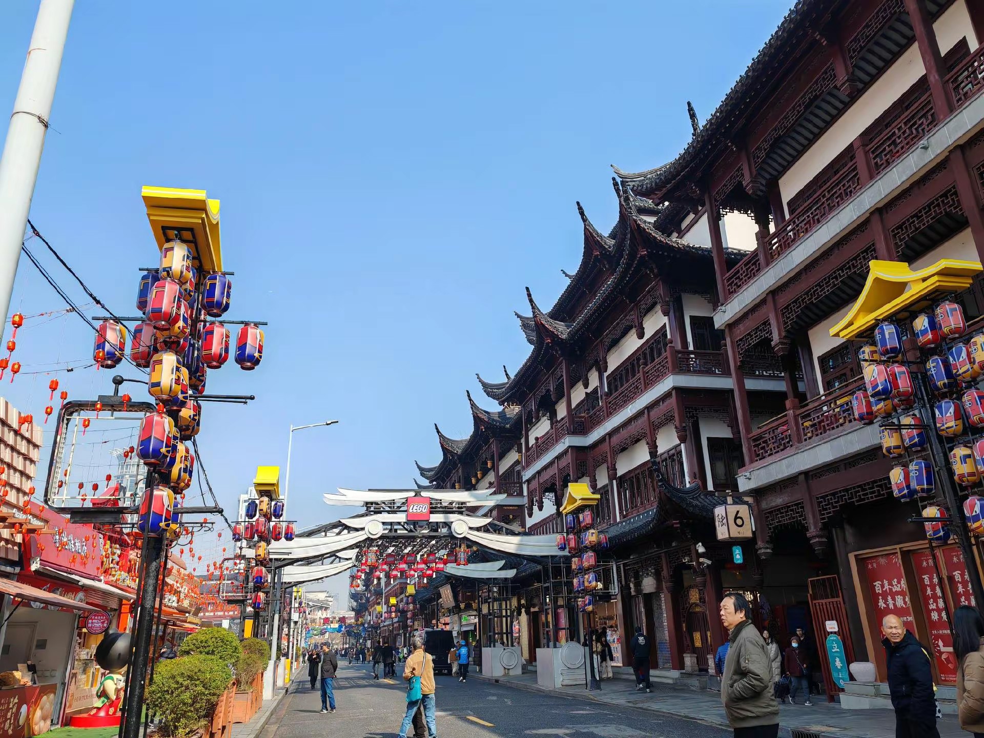 沿河一条街50元能买到什么？揭秘真实体验