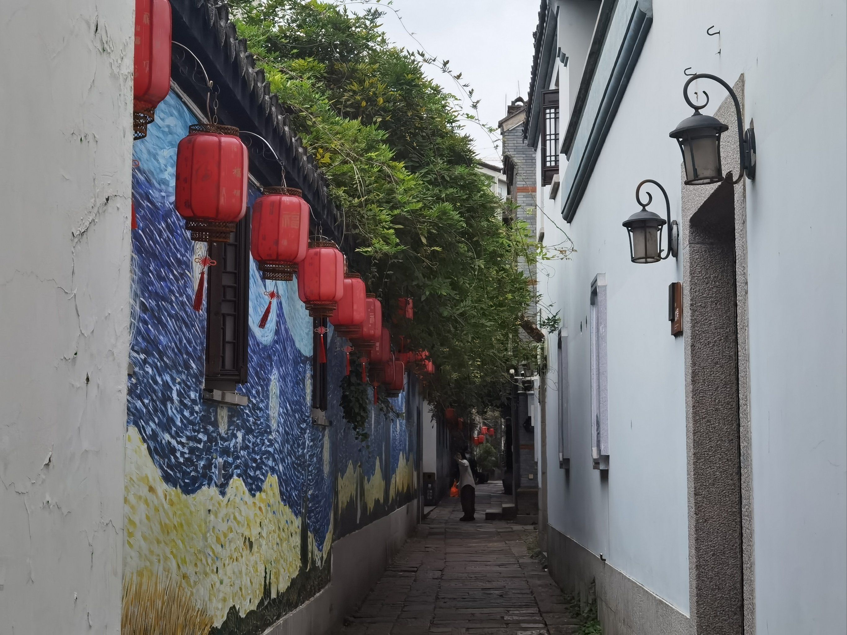 重庆小巷子：时光褶皱里的烟火与诗意