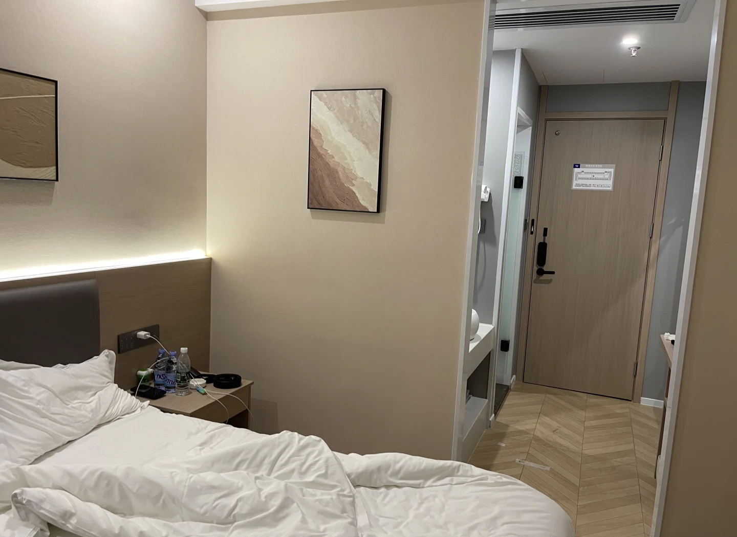 深夜急需百元住宿？三步教你找到安全钟点房省下80%费用