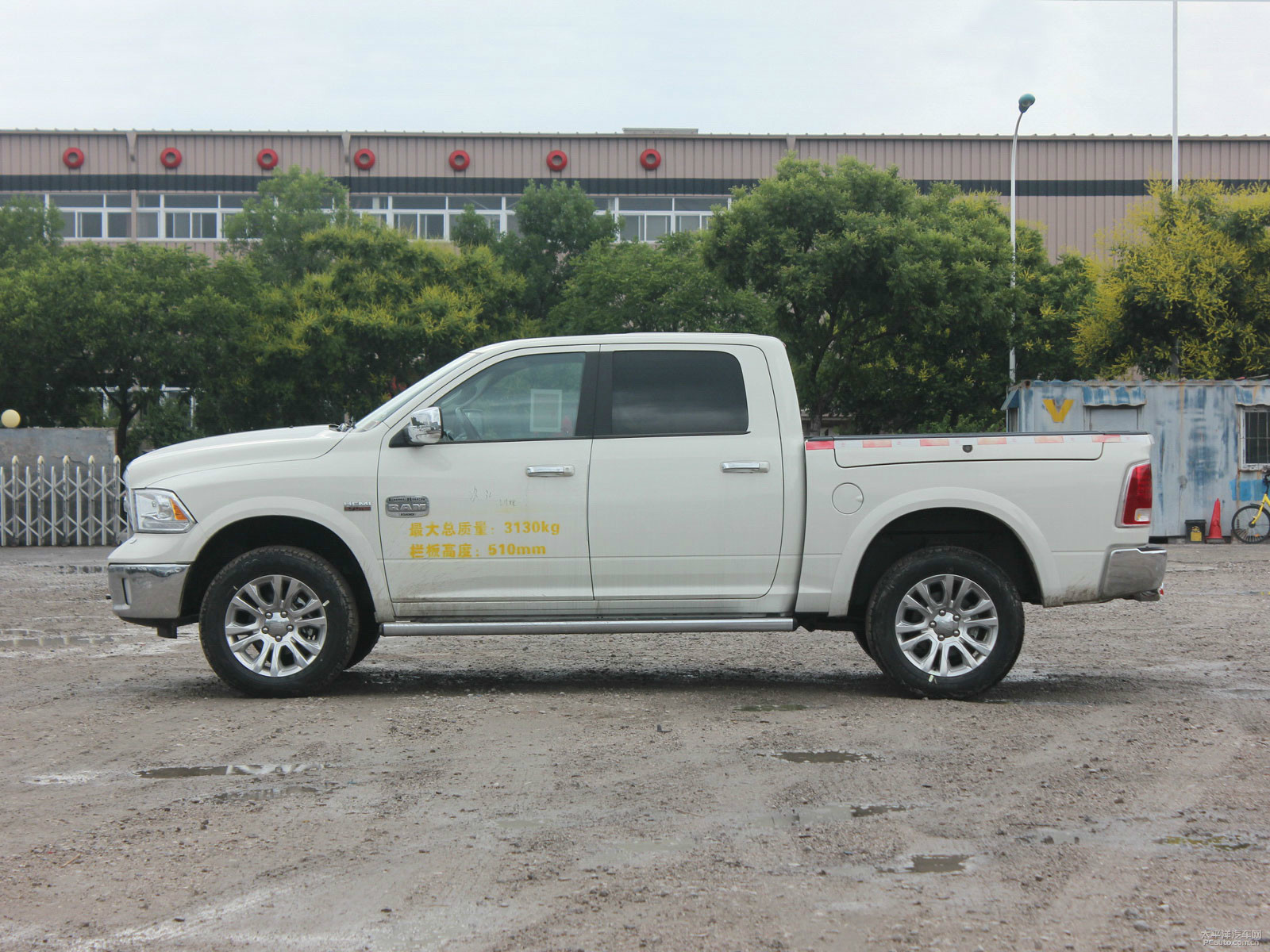 月均1500元生活费怎么花？在校大学生消费行为全解析