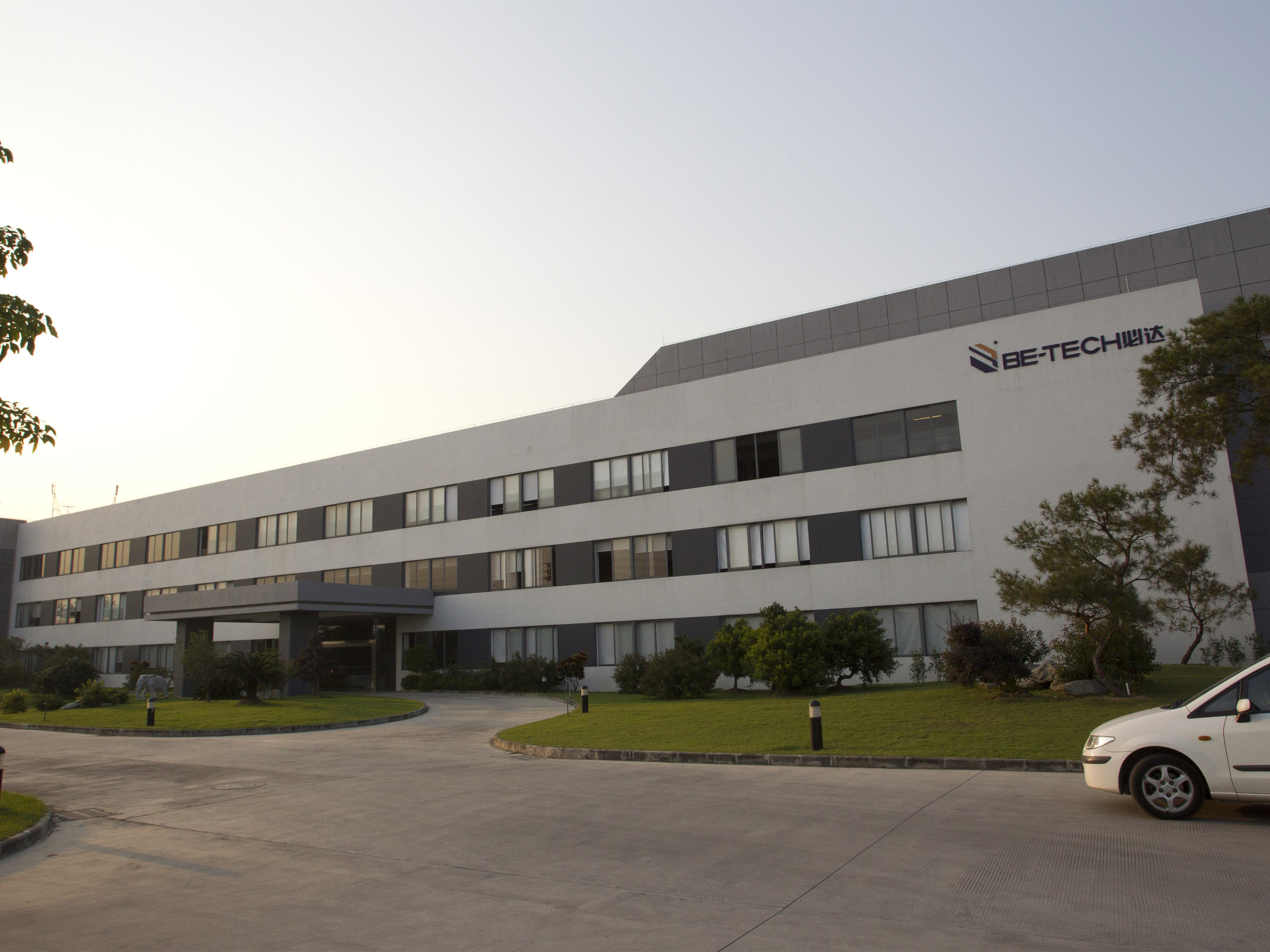 三十分钟必达：解密全国同城空降快餐的生存法则