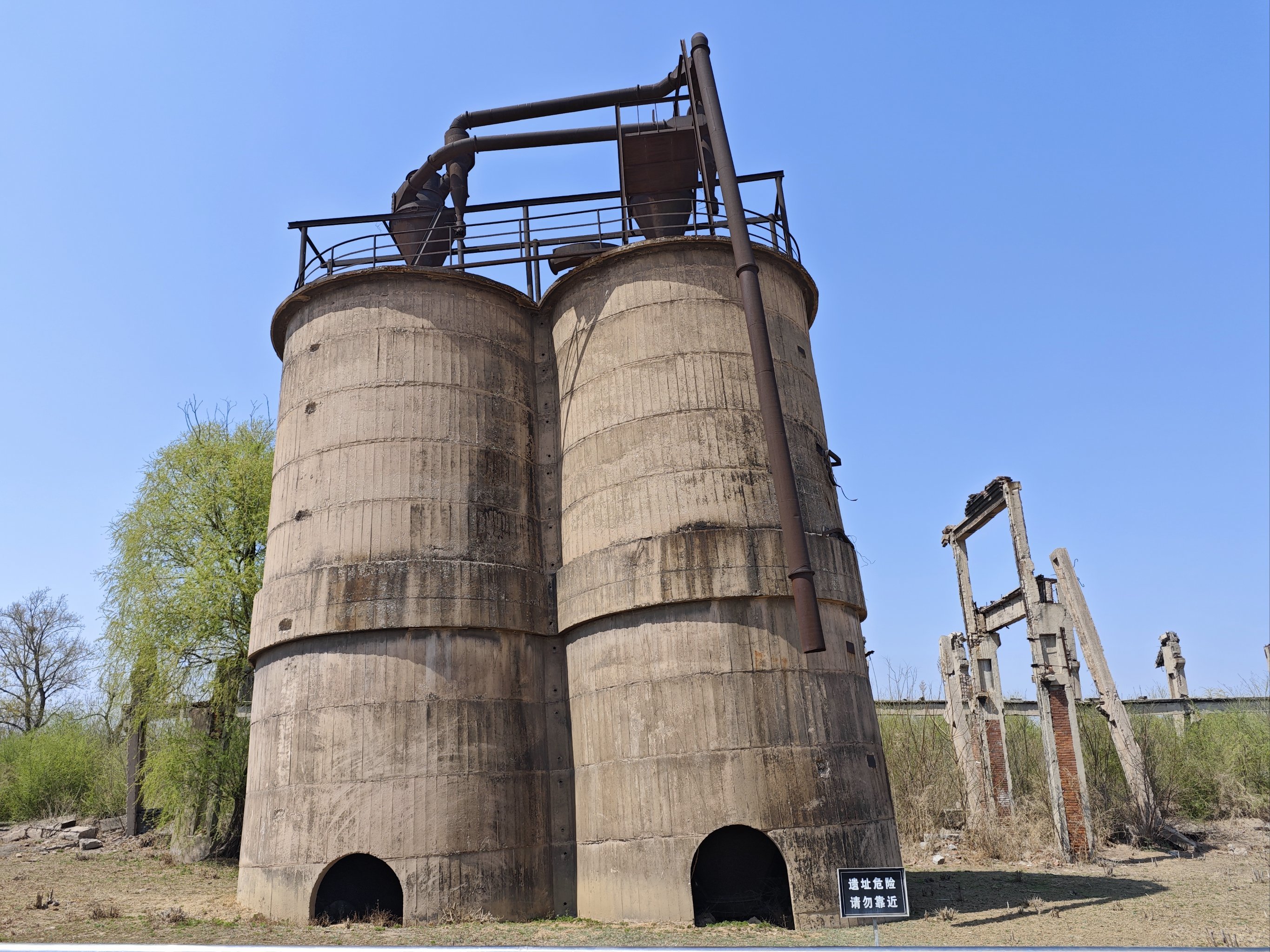 如何破解信息孤岛难题_栖凤阁论坛3年助力30万用户精准对接