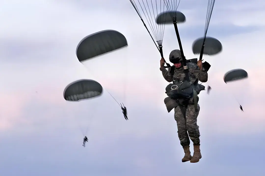 91空降战术全解析，现代战争中的垂直打击艺术