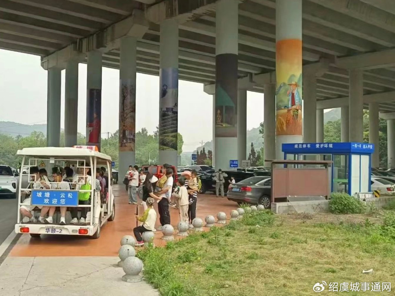 八一桥底下的鸡窝暗号,探秘城市边缘的隐秘语言系统