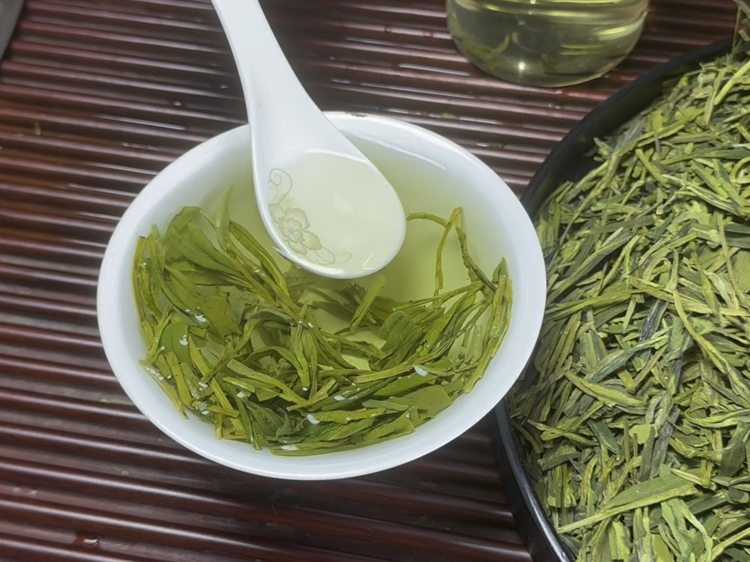 广佛新茶嫩茶怎么选才能避坑？